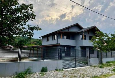 Casă cu 4 camere în Mihăești - 8