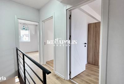 Casă cu 4 camere cu Teren 300 Mp în Central - 17