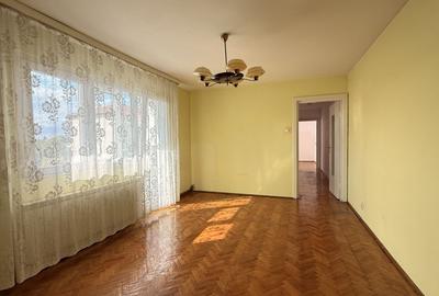 Apartament cu 3 camere semidecomandat în Circumvalațiunii - 4