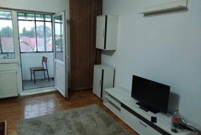 Garsonieră decomandată în Lunei - 3