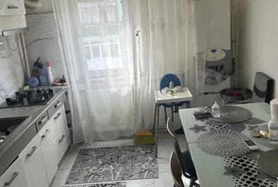 Apartament cu 4 camere decomandat în Craiovița Nouă - 1