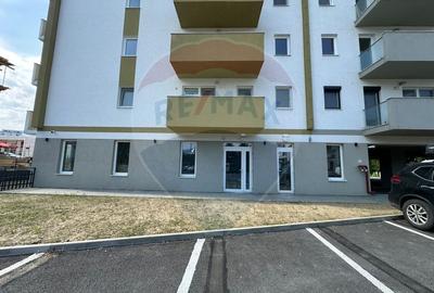 Spatiu comercial/ birouri/salon- DE INCHIRIAT - 1