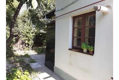 Casă individuală cu 2 camere cu Canalizare în 16 Februarie - 1