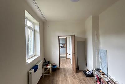 Apartament cu 3 camere în Deveselu - 6