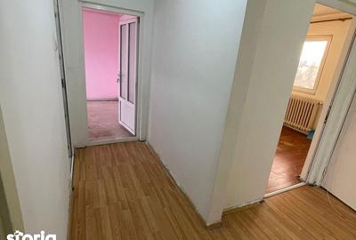 Apartament cu 3 camere în Podu Roș - 2