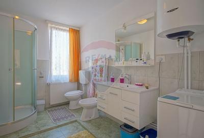 Vila in zona Glajarie, 10 camere, Sp + E + M, teren 2789 mp - 21