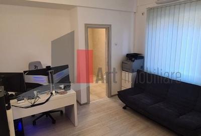 Apartament cu 3 camere-Parcul Carol-Monetarie-cu centrala+loc de parcare - 1