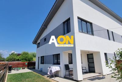 De vanzare 1/2 duplex, 4 camere, 200 mp teren, Alba-Micesti - 1