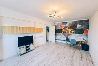 Apartament cu 3 camere decomandat, mobilat în Calea Victoriei