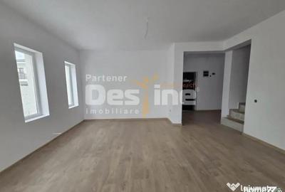 Casă cu 4 camere cu Teren 250 Mp în Central - 11