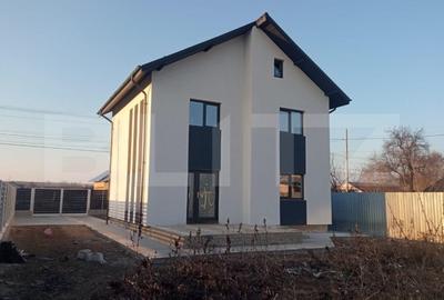 Casa/Vila individuala, 4 camere, 139 mp, in Priseaca