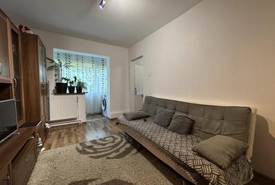 Apartament 3 camere, semidecomandat, etajul 3/4, zona P-ta Doina - 3