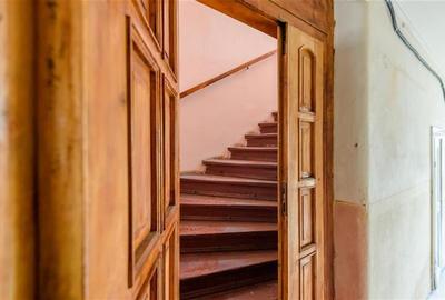 Nivel in vila, curte deosebita, priveliste, Central, Brasov - 13