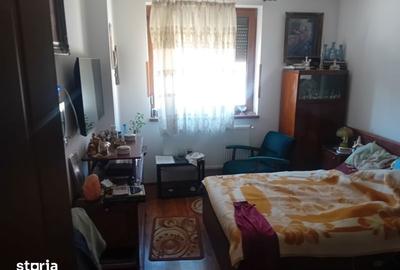 Apartament cu 2 camere decomandat în Central - 1