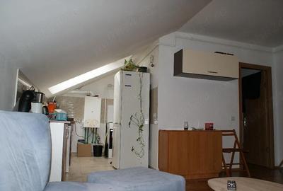Apartament cu 2 camere semidecomandat în Florești
