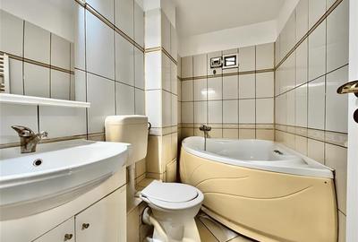 Apartament Decomandat cu 3 Camere si 2 Bai in Racadau - 13