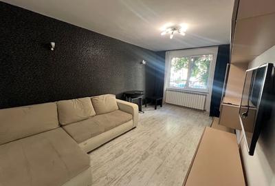 Apartament cu 3 camere decomandat în Brâncoveanu
