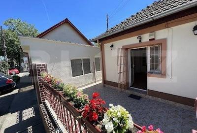 Casă cu 8 camere cu Teren 365 Mp în Lipovei - 3
