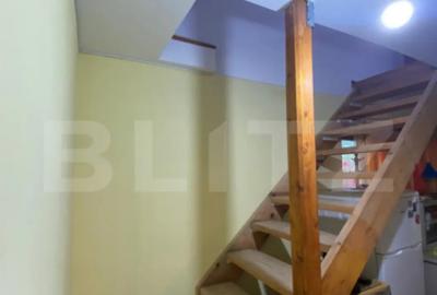 Casă cu 4 camere cu Teren 1900 Mp în Seciu - 1