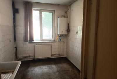 Vanzare apartament 3 camere decomandat Calea Bucuresti - 3