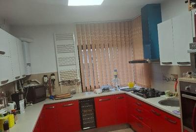 Casă cu 4 camere cu Teren 255 Mp în Central - 3