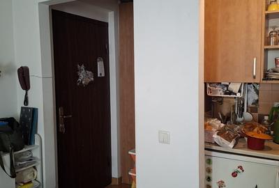 Grivitei intersectie cu Bdul Dacia vis a vis de Facultatea de Arte Plastice - 3