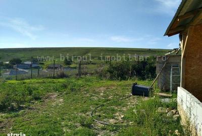 Casă cu 3 camere cu Teren 1500 Mp în Dobromir - 6