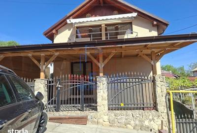 Casă cu 4 camere cu Teren 160 Mp în Galata
