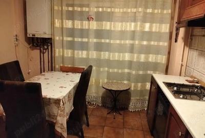 Apartament cu 3 camere semidecomandat în Central - 3