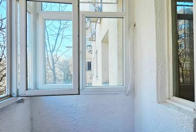 Apartament cu 3 camere semidecomandat în Costin Georgian - 15