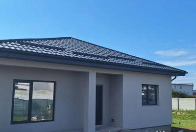 Casă cu 5 camere în Albești - 2