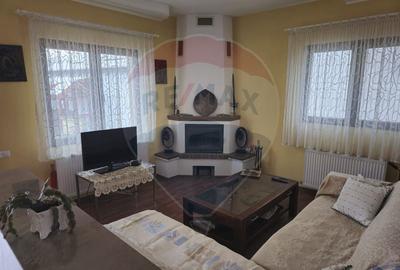 CASĂ SPAȚIOASĂ ȘI PRIMITOARE ÎN CENTRUL ORAȘULUI  AVRIG JUD,  SIBIU - 26