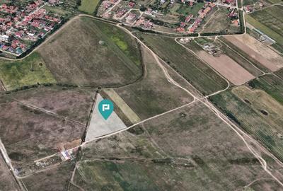 Teren de 4300 mp, în Giroc