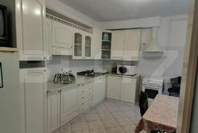 Casă cu 3 camere cu Teren 125 Mp în Central - 2