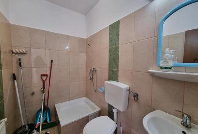 Spațiu comercial, de 60 mp, în Central - 2