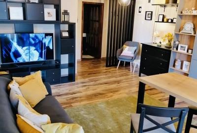 Apartament de inchiriat, Piata Cipariu | 2 camere | 60 mp | Etaj 4/6 | 800 EUR
