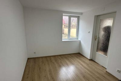 Casa de vanzare, Caransebes, strada principala - 150000 Euro!!!! - 4