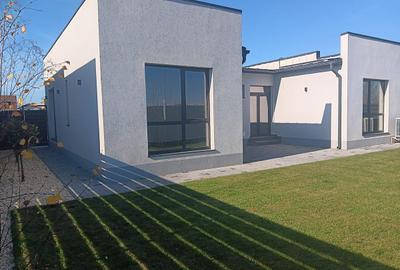 Casă cu 4 camere cu Teren 500 Mp în Domnești - 8