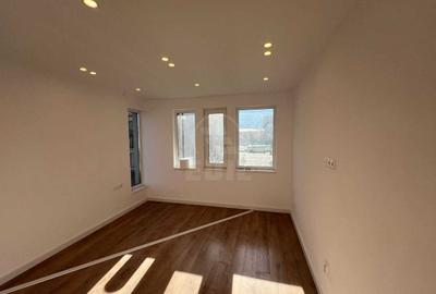 Duplex cu 4 camere cu Canalizare în Florești - 9