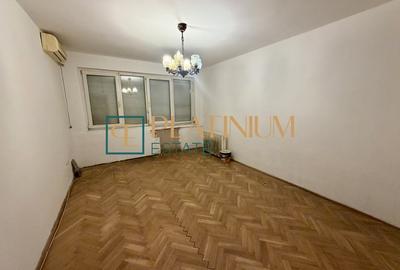 Apartament cu 3 camere decomandat în Olimpia-Stadion