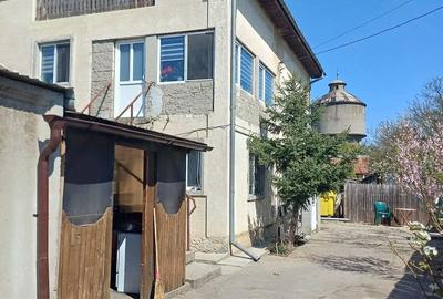 Casă cu Teren 600 Mp în Sărulești