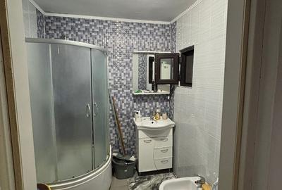 Apartament cu 3 camere semidecomandat în Central - 3