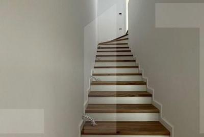 Casă cu 4 camere cu Teren 320 Mp în Ghiroda - 2