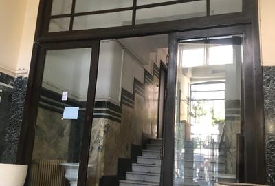 Două Apartamente de Vânzare Împreună în Bloc Interbelic Art Deco I Renovate - 3