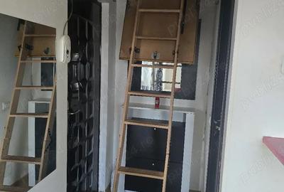 Garsonieră decomandată în Poarta 6