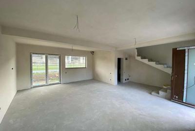 Casă cu 4 camere cu Teren 400 Mp în Luna - 16