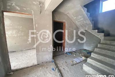 Casă cu 5 camere în Central