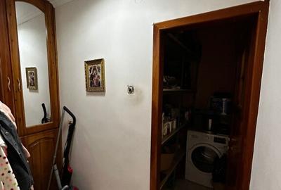 Inchiriez apartament 3 camere Micro 13 - 8