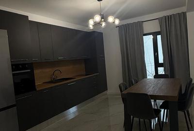 Apartament cu 3 camere decomandat în Malu Mare - 1