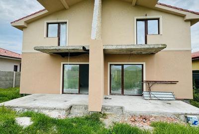 Casă cu 4 camere în Central - 8